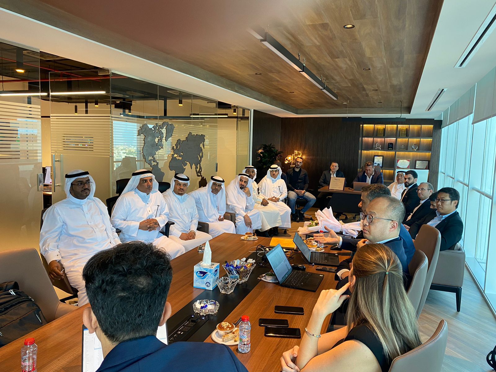 افتتاح المكتب 